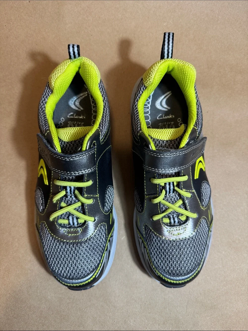 Kids Grey & Neon Green Clarks Sneakers